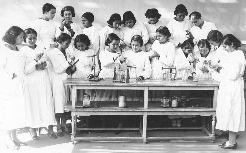Clase de química Clase de química