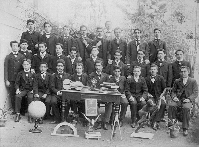 Escuela Normal de Preceptores de Santiago, 1902 Escuela Normal de Preceptores de Santiago, 1902